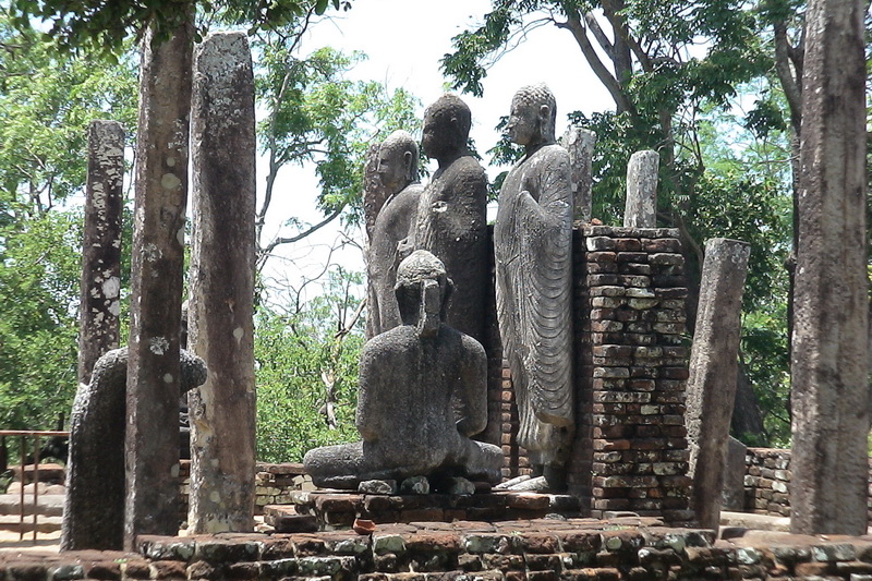 Sri Lanka, Medirigiriya